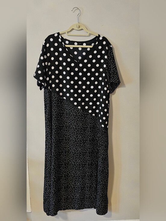 SHEIN Dresses & Skirts - Plus Size Polka Dot V-Neck Women's Dress